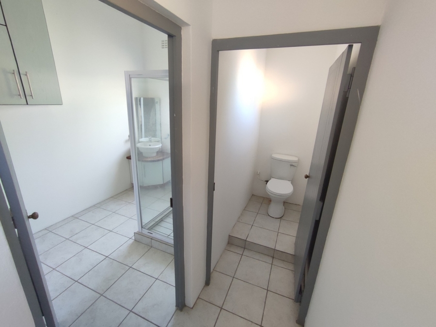 4 Bedroom Property for Sale in Abbotsford Eastern Cape